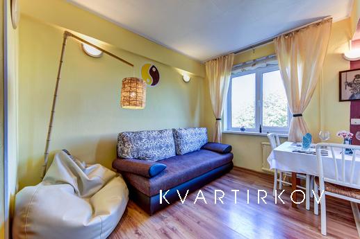 Traveller's Lux Apartment, Санкт-Петербург - квартира подобово