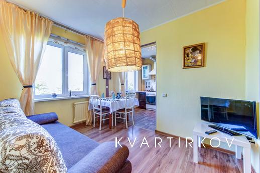 Traveller's Lux Apartment, Санкт-Петербург - квартира подобово