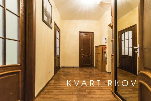 Новые апартаменты возле мДарница, Киев - квартира посуточно