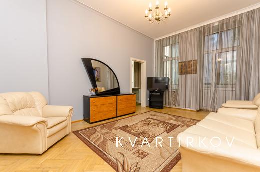 Апартаменты с 2 спальнями на Толстого, Киев - квартира посуточно