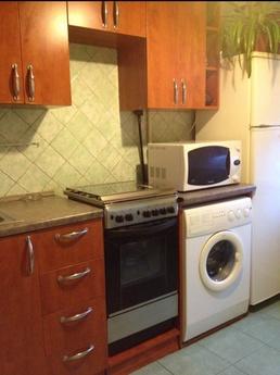 Daily 1-2 apartment m.Beresteyskaya, Kyiv - apartment by the day