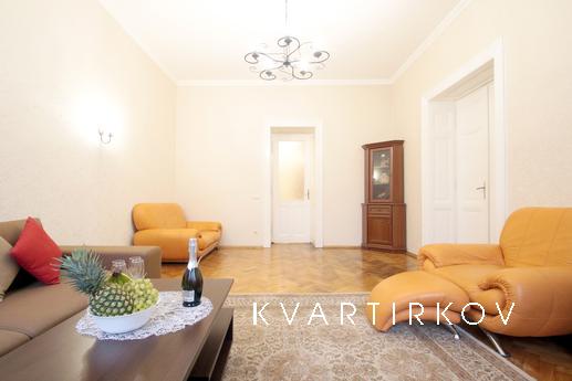 Deluxe Apartments. Lviv is the center of, Lviv - apartment by the day
