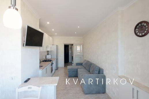One-room apartment in a new building, Lviv - apartment by the day