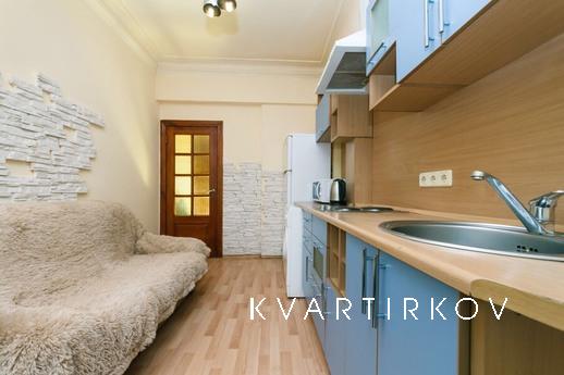3-room Khreshchatyk, Kyiv - apartment by the day