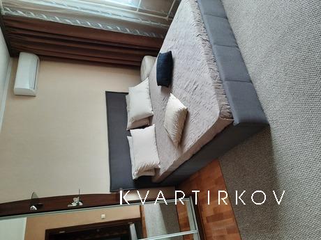 Rent 1 room apartment for rent Monday, Kremenchuk - apartment by the day