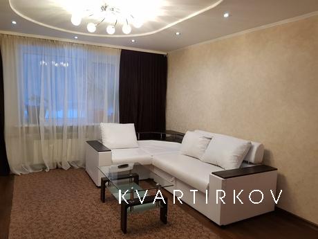 Luxurious 2 bedroom apartment in the center of Donetsk. Afte