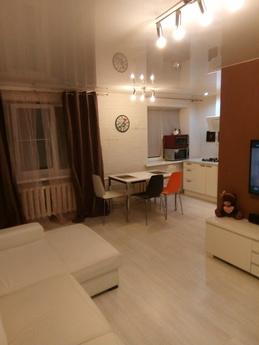 Хорошая студия  в центре города, Волгоград - квартира посуточно