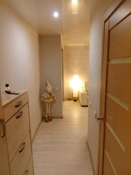 Хорошая студия  в центре города, Волгоград - квартира посуточно