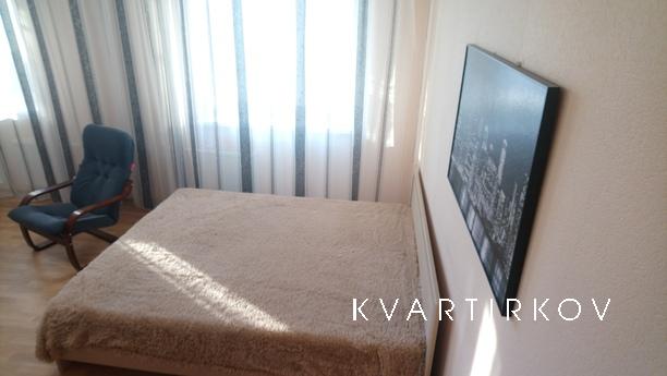 1 кв район Торгового Центра Кристалл, Тюмень - квартира посуточно