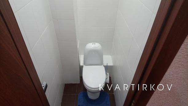 1 кв район Торгового Центра Кристалл, Тюмень - квартира посуточно