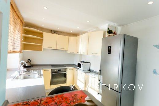 2 кв Михайловский Рынок, Тюмень - квартира посуточно