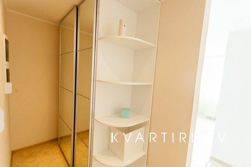 2 кв Михайловский Рынок, Тюмень - квартира посуточно