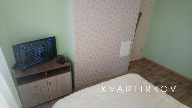 2 square district shopping center Crysta, Тюмень - квартира подобово