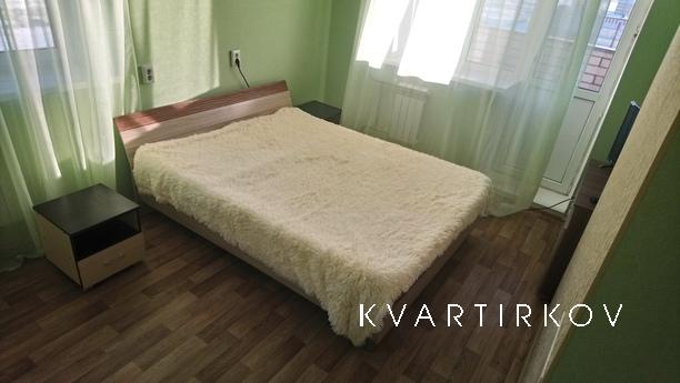 2 square district shopping center Crysta, Тюмень - квартира подобово