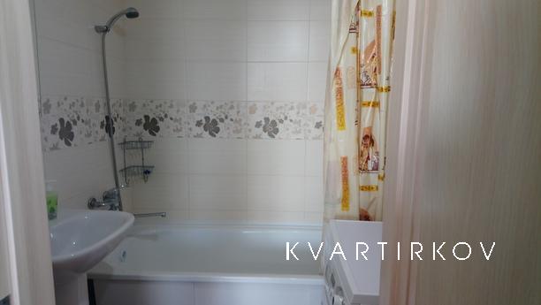 2 square district shopping center Crysta, Тюмень - квартира подобово