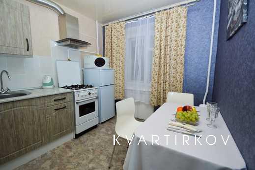 Квартира у ЖД после ремонта!, Екатеринбург - квартира посуточно