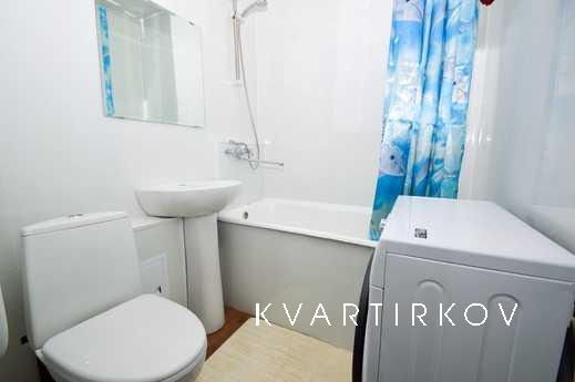 Квартира у ЖД после ремонта!, Екатеринбург - квартира посуточно