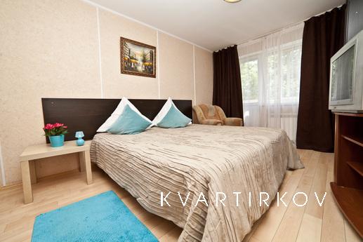 Сдаётся на сутки, час, неделю - благоустроенная, уютная квар