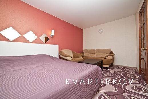 Квартира у ТРЦ 'КАРНАВАЛ', Екатеринбург - квартира посуточно