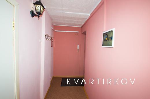 Квартира у УРГУПСа!, Екатеринбург - квартира посуточно