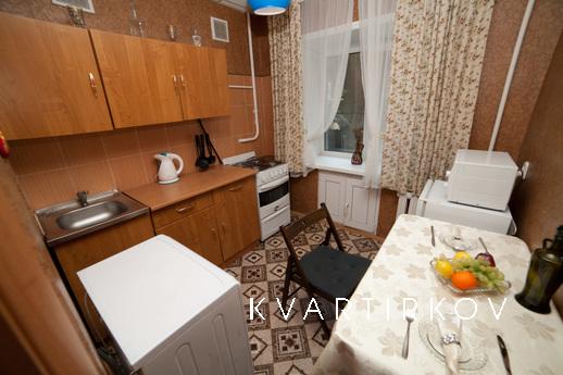 Квартира у ЖД ВОКЗАЛА!, Екатеринбург - квартира посуточно