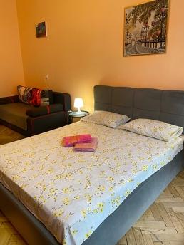 2 окремі спальні, балкон. Центр, Lviv - apartment by the day
