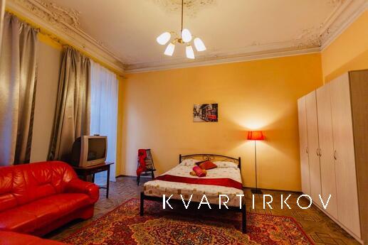 2 окремі спальні, балкон. Центр, Lviv - apartment by the day