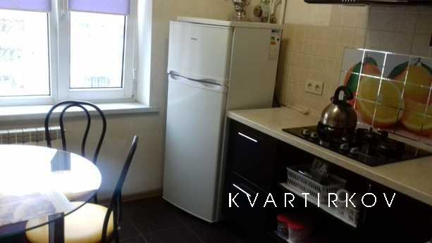 Ave.-t. Bazhana, 5v, 1kom. sq., Kyiv - apartment by the day