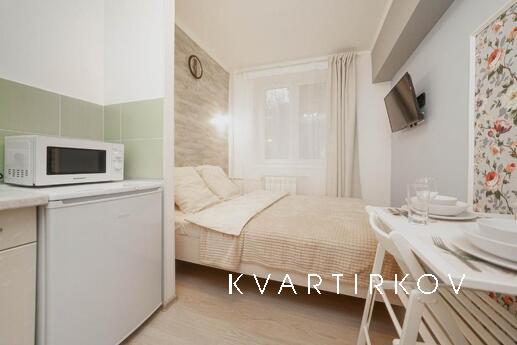 Уютная студия на Б.Татарской, Москва - квартира посуточно