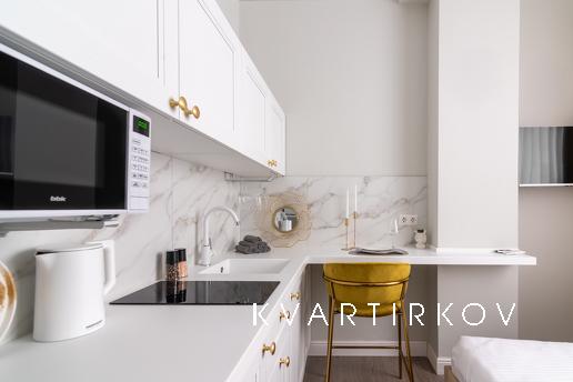 Cozy studio for rent, located near the metro station "B