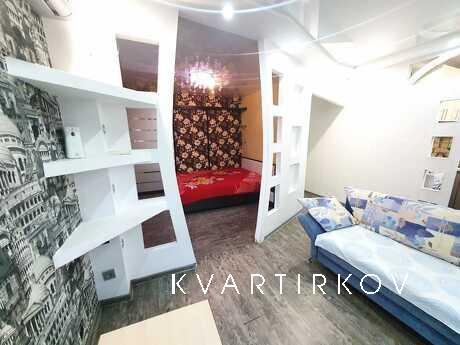 Квартира-студия посуточно ря с КалиноМол, Владивосток - квартира посуточно