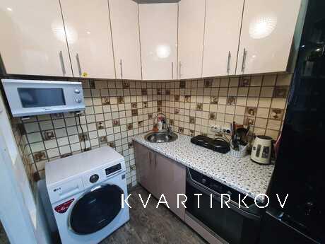 Квартира-студия посуточно ря с КалиноМол, Владивосток - квартира посуточно