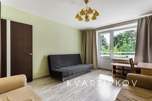 1-kk apartment with excellent renovation, Москва - квартира подобово