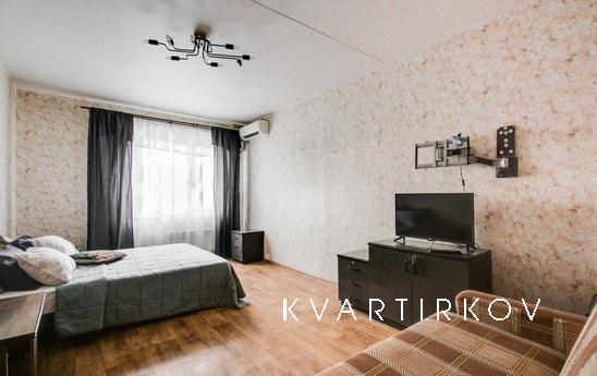 Cozy 1-kk apartment metro station Kakhov, Москва - квартира подобово