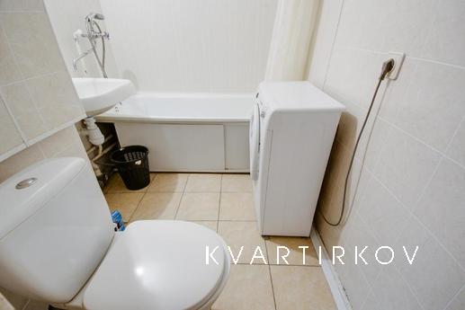 Cozy 1-kk apartment metro station Kakhov, Москва - квартира подобово