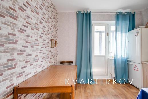 Cozy 1-kk apartment metro station Kakhov, Москва - квартира подобово