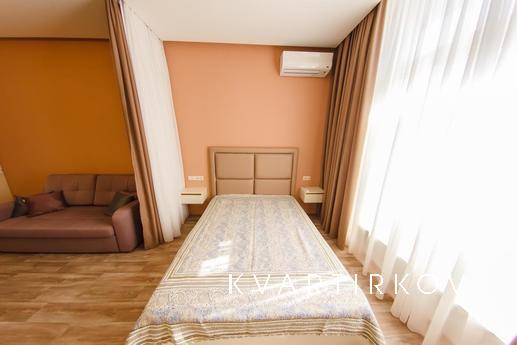 Arkadiya Hills Comfort Apartment, Odessa - apartment by the day