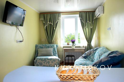 Rent studio apartment by the sea (Odessa, Luzanovka) for 2 -