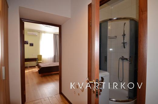 Premium 2-room. Decembrists, Mykolaiv - apartment by the day