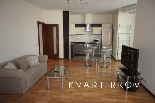 Apartment on Gorkogo 2a sea in 3 minutes, Anapa - apartment by the day