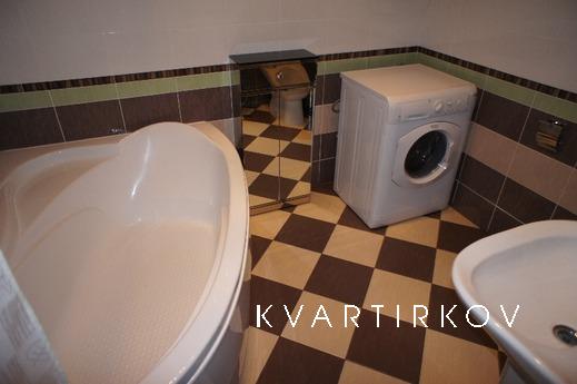 Apartment on Gorkogo 2a sea in 3 minutes, Anapa - apartment by the day