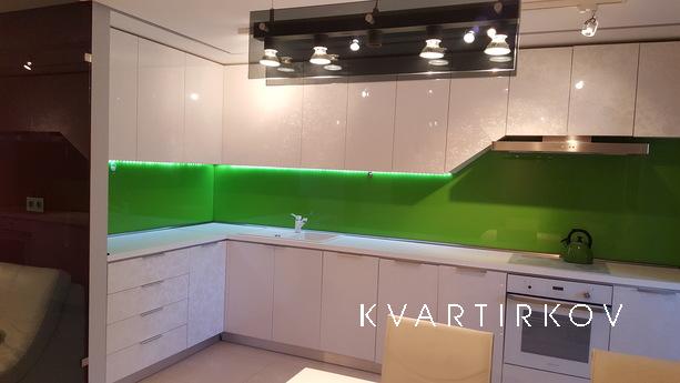 Beautiful apartment on Gorky 2 - the sea, Anapa - apartment by the day