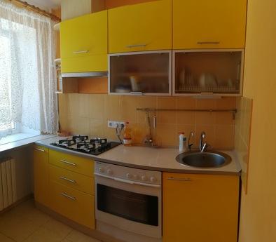 2 кімнатна квартира в курортному місті, Чорноморськ (Іллічівськ) - квартира подобово