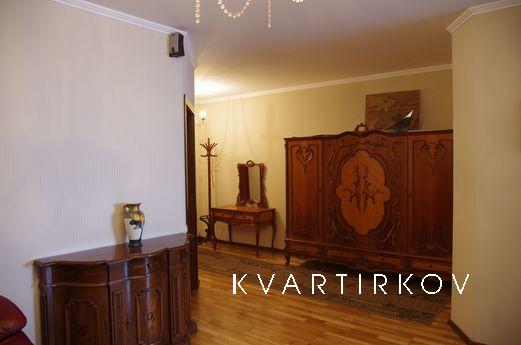 Rent 2-room apartment VIP-level, Kyiv - apartment by the day