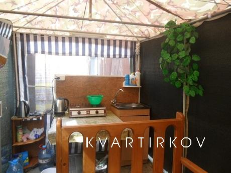 Rent 2-bedroom house on the beach, Berdiansk - apartment by the day