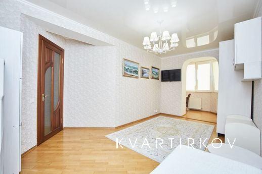 Apartment 200m2 Arcadia for 16 people, Odessa - apartment by the day