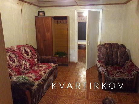 Rent a cottage by the sea. Odessa region, Yuzhny - apartment by the day