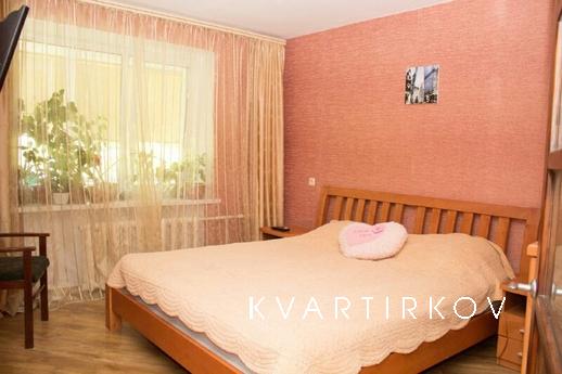 2-х комнатная квартира посуточно, Чорноморськ (Іллічівськ) - квартира подобово