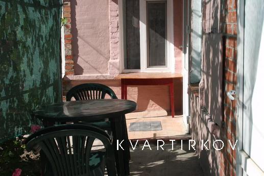 Accommodation in the center of the city, Berdiansk - apartment by the day