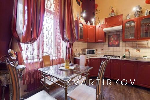 cozy apartment near the opera house, Lviv - apartment by the day